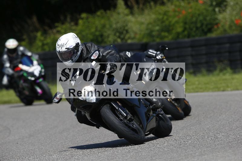 /Archiv-2024/29 12.06.2024 MOTO.CH Track Day ADR/Gruppe blau/97